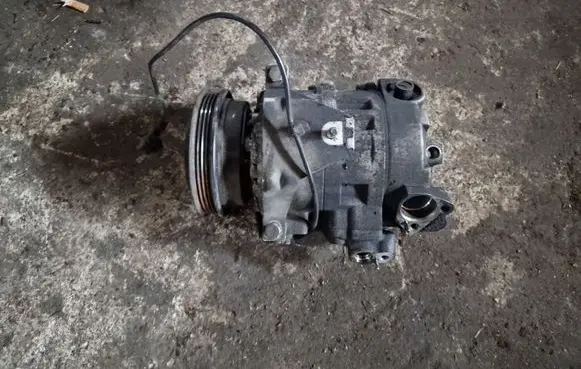 Audi A4 S4 B5 8D Air conditioning (A/C) compressor (pump)
