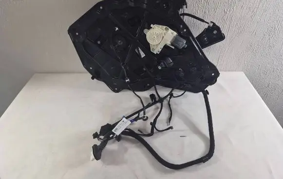 Tesla Model Y Juniper Rear door window regulator with motor 200463700A