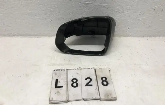 Volvo XC90 Plastic wing mirror trim cover 32132735
