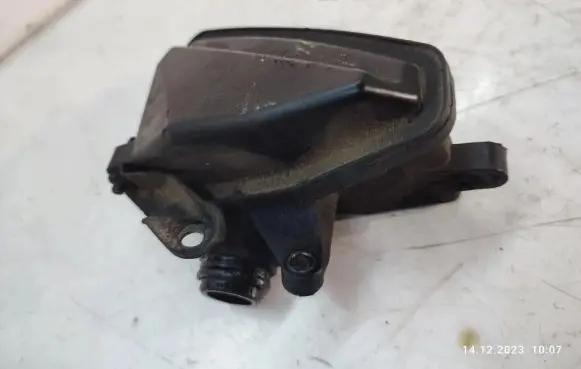 Intake resonator