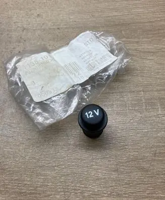 Mercedes-Benz Sprinter W901 W902 W903 W904 12 V Socket (front) A0008250308