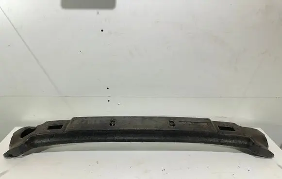Volvo XC40 Front bumper foam support bar 31449345