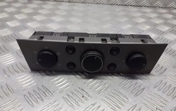Opel Vectra C Interior fan control switch 74670704