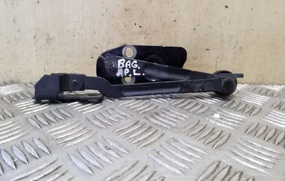 Volvo XC90 Tailgate check strap stopper 30674750