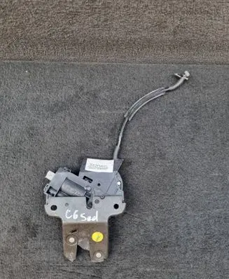 Tailgate/trunk/boot lock/catch/latch