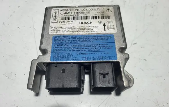 Ford C-MAX I Engine control unit/module 4M5T14B056AE 6E0014662801 0285001847