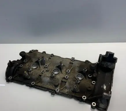 Mercedes-Benz CLS C219 Engine head A2720160105 2720160105
