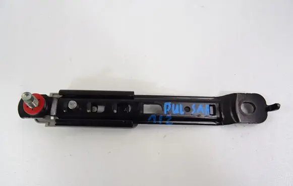 Nissan Pulsar Seat belt adjustment rail 6096312A