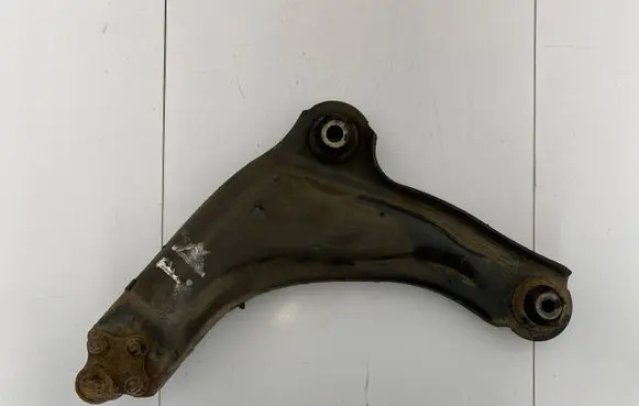 Renault Laguna II Front lower control arm/wishbone 8200026655 8200273729 8200389135