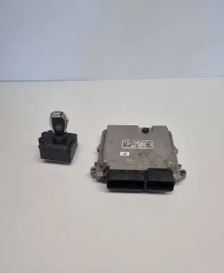 Mercedes-Benz ML W166 Engine ECU kit and lock set A1669055100 10046417 1002679401