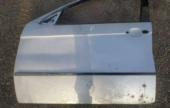 BMW X5 E53 Front door pilkos