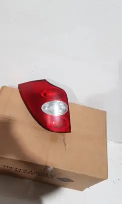 Renault Laguna II Rear/tail lights 8200002471
