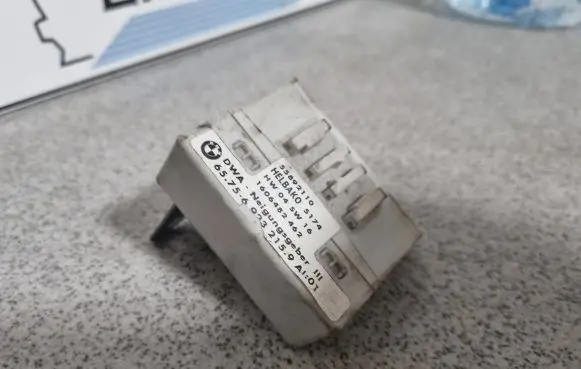 BMW 3 E46 Yaw turn rate sensor 65756923215