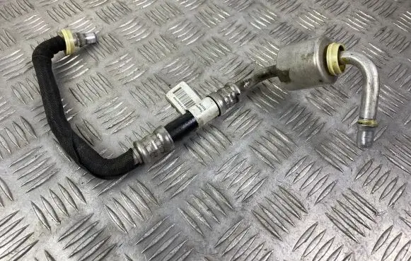 Jeep Grand Cherokee Gearbox oil cooler pipe/hose 68291069AB