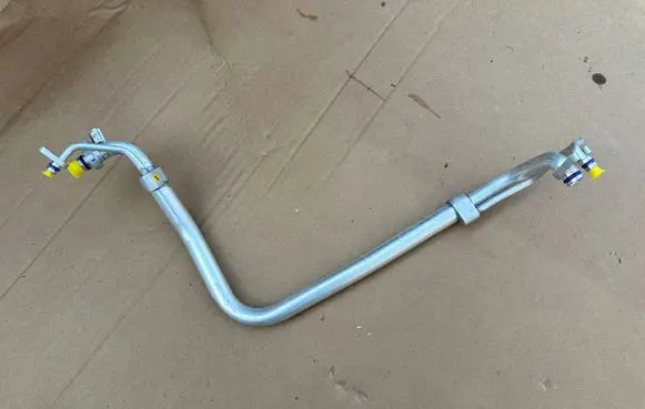 Audi Q3 F3 Air conditioning (A/C) pipe/hose 5QB816738B