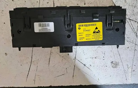 BMW 5 E60 E61 Seat heating switch 9134027 1358086 13580862