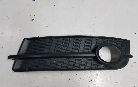 Audi TT TTS Mk2 Front fog light trim/grill 