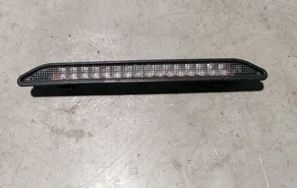 Opel Zafira A Third/center stoplight 90582025
