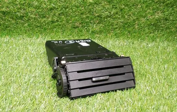 Ford Kuga I Dash center air vent grill 3M51R014L21AE