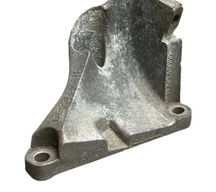 BMW 3 E90 E91 A/C compressor mount bracket 7792318 736813