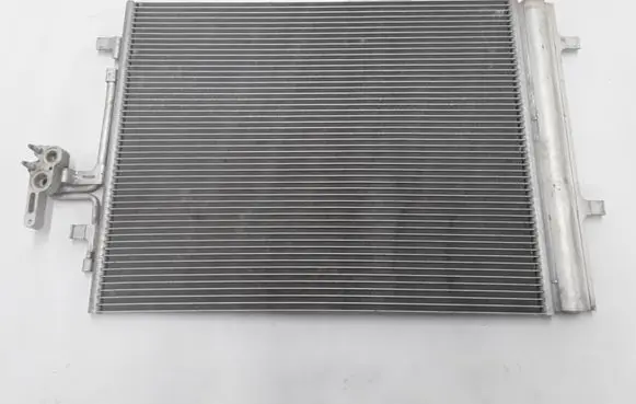 Volvo XC70 A/C cooling radiator (condenser)