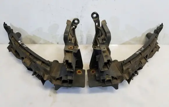 Audi Q5 SQ5 Front bumper mounting bracket