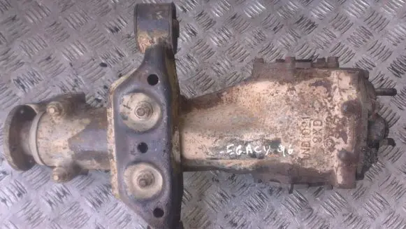 Subaru Legacy Rear differential nd1021 nenustayta