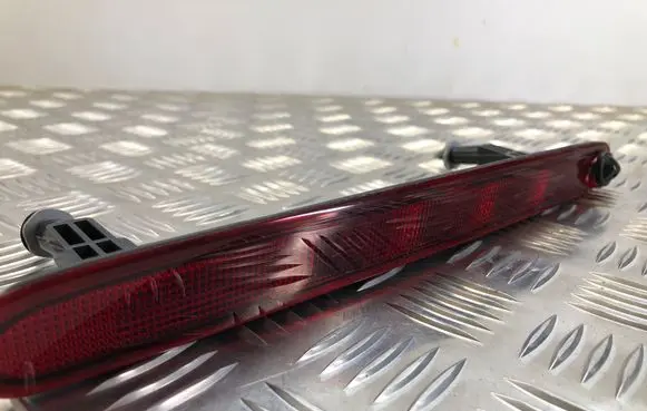 Suzuki Vitara (LY) Third/center stoplight 3581071LA 135V08V 135V08W