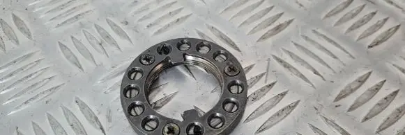Isuzu D-Max Hub lock 