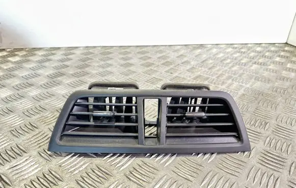 Suzuki SX4 S-Cross Dash center air vent grill 7361061M0