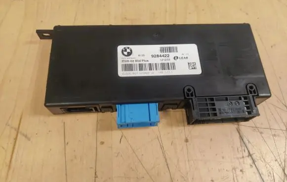 BMW 5 F10 F11 Gateway control module 61359284422 9284422