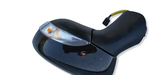 Renault Captur Front door electric wing mirror 