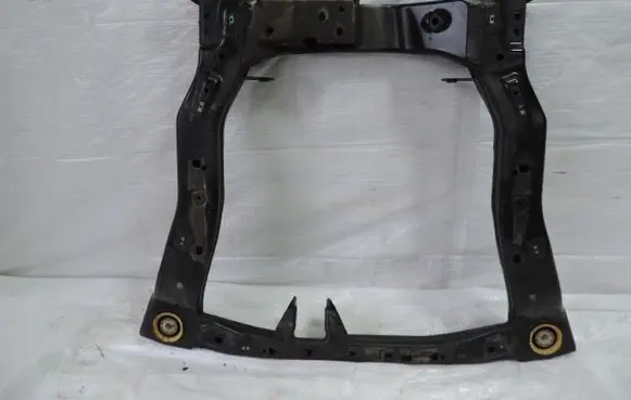 Opel Insignia B Engine mount bracket 84184896