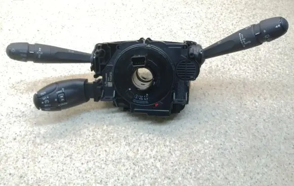 Citroen C3 Aircross Indicator stalk 98312579ZD