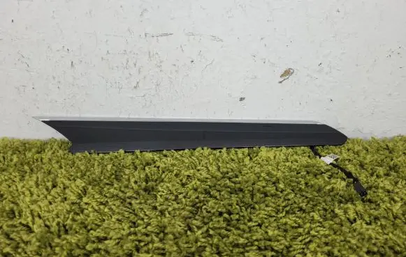Volkswagen Tiguan Front door trim bar 5na867440b 5na919012b