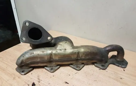 Audi A8 S8 D3 4E Exhaust manifold 057253033M