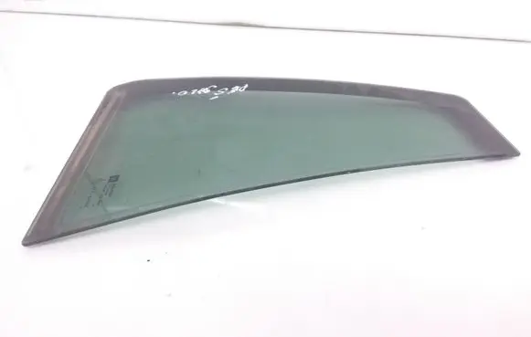 Opel Vectra C Rear vent window glass AS3