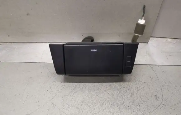 Ashtray (front)