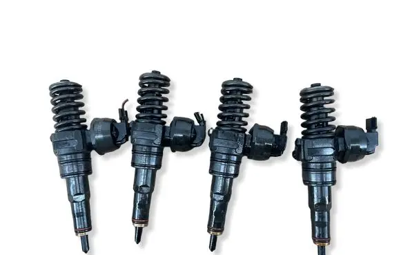 Volkswagen Polo IV 9N3 Fuel injectors set 038130073AG