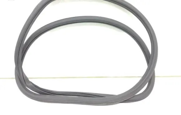 Volkswagen Cross Polo Rear door rubber seal (on body) 6r6867911b