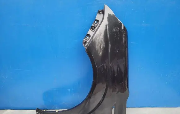 SsangYong Rodius Fender