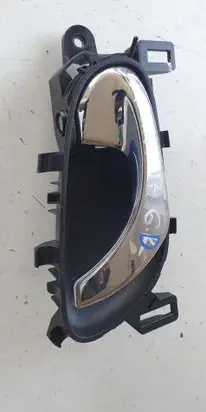 Nissan Qashqai Rear door interior handle