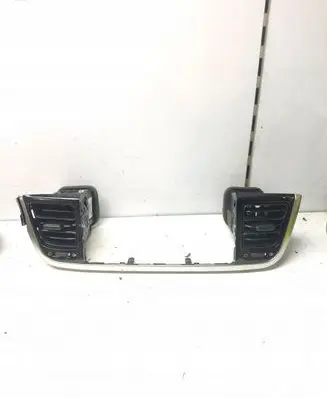 KIA Rio Dashboard side air vent grill/cover trim 847408300