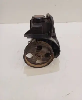 Peugeot 206 Power steering pump 26062661