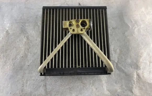 Air conditioning (A/C) radiator (interior)