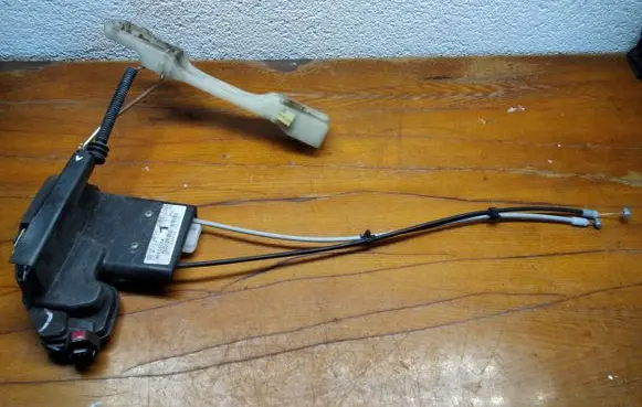 KIA Sportage Rear door lock