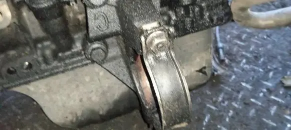 Ford Fiesta Engine mounting bracket