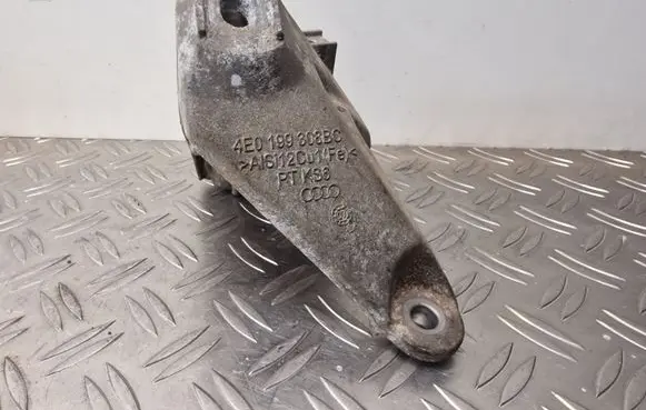Audi A8 S8 D3 4E Engine mounting bracket 4E0199308BC
