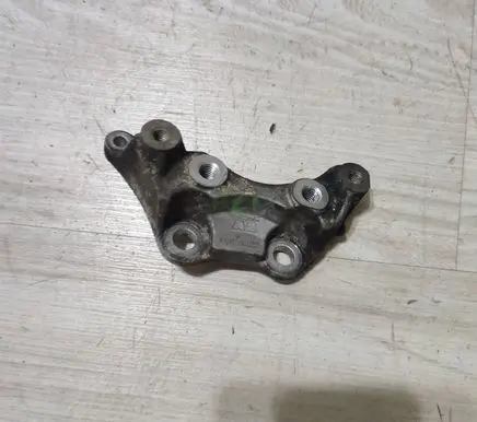 Jeep Grand Cherokee Engine mounting bracket VMMT093400F