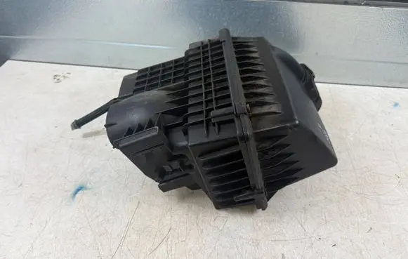 Citroen DS5 Air filter box 9653388980